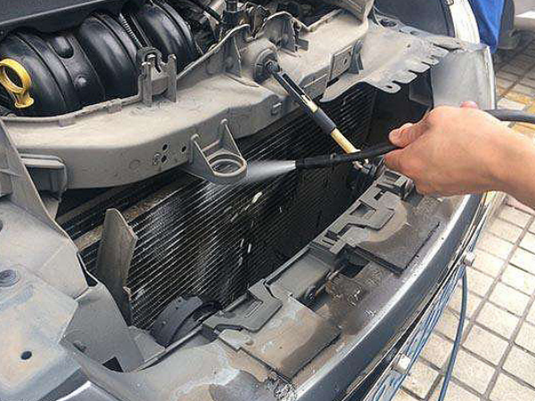 Air‑conditioning servicing